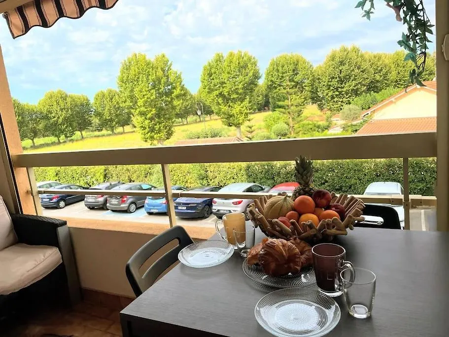 Apartment Appartement 400M Plage A Pieds La Londe-les-Maures France